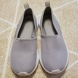 Adidas slip on